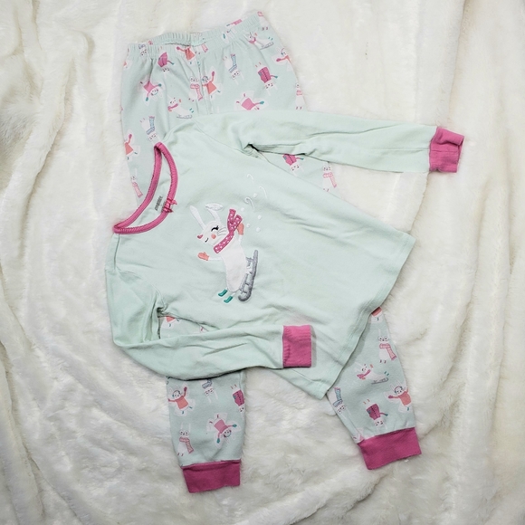 Bundle GYMBOREE pajama and tshirt - Picture 6 of 7